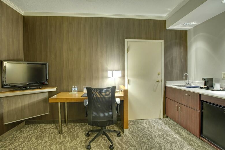 Hotel Springhill Suites By Marriott Lawrence