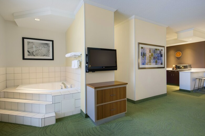Hotel Springhill Suites By Marriott Lawrence