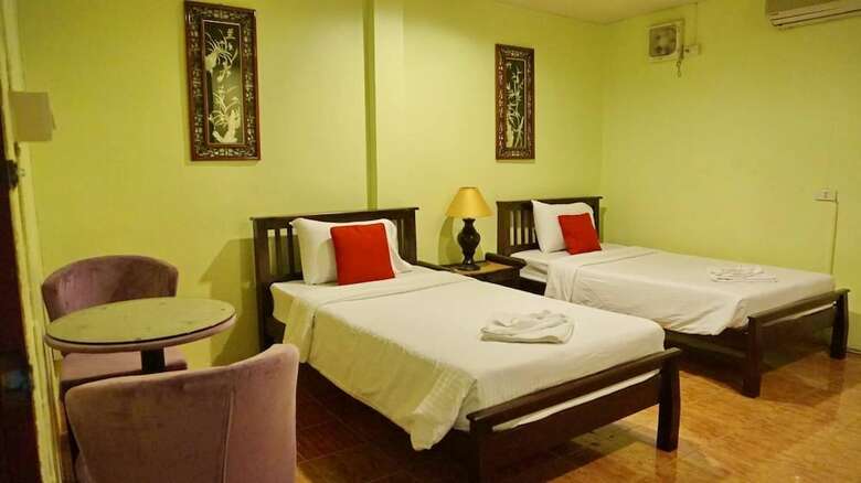 Hotel Baan Kluaymai Guesthouse