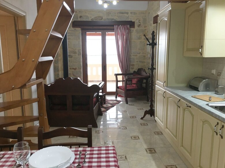 Porto Kalyves Seaside Apartments
