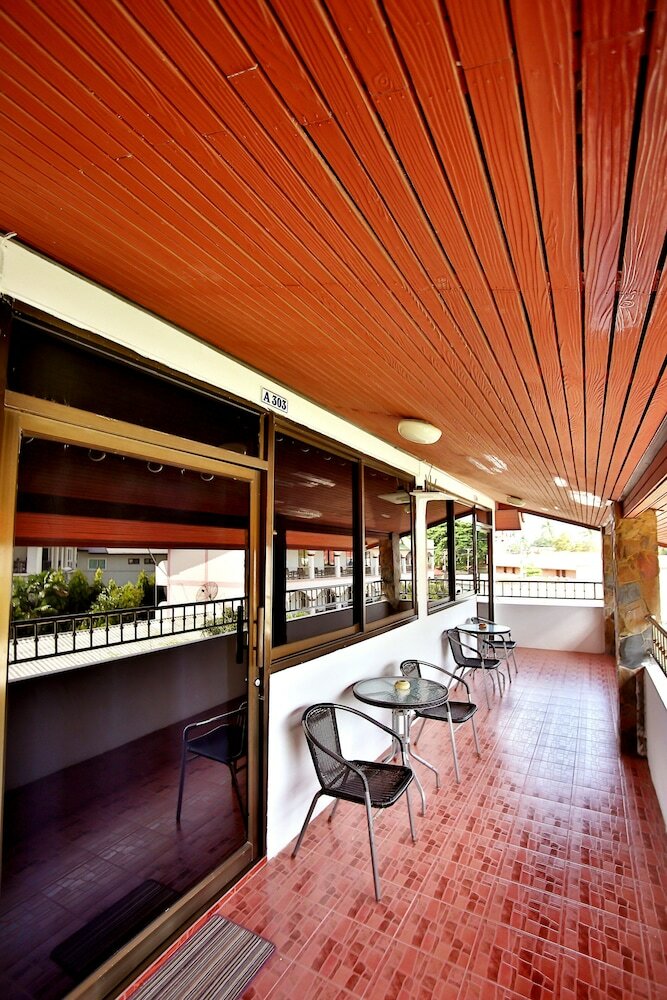 Lotus Friendly Hotel