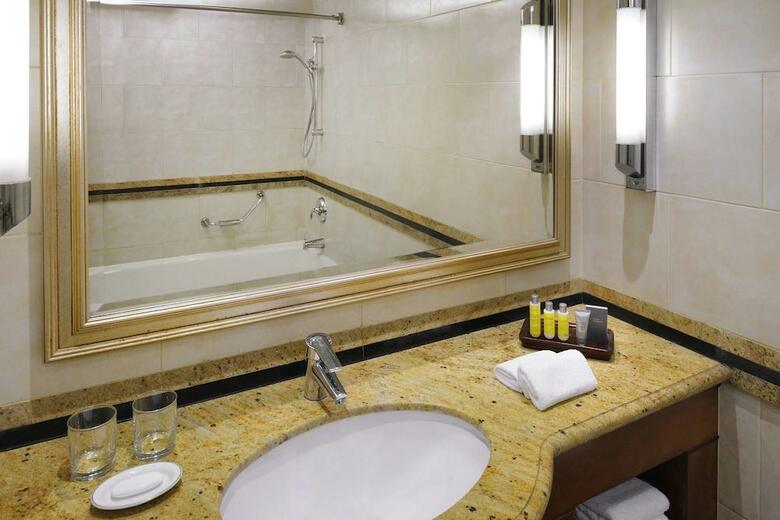 Cairo Marriott Hotel & Omar Khayyam Casino