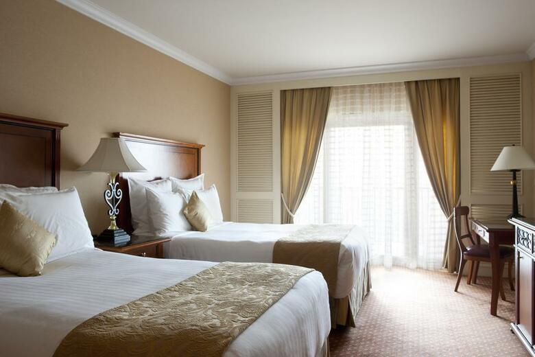 Cairo Marriott Hotel & Omar Khayyam Casino