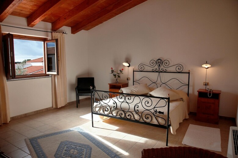 Hotel Su Baione