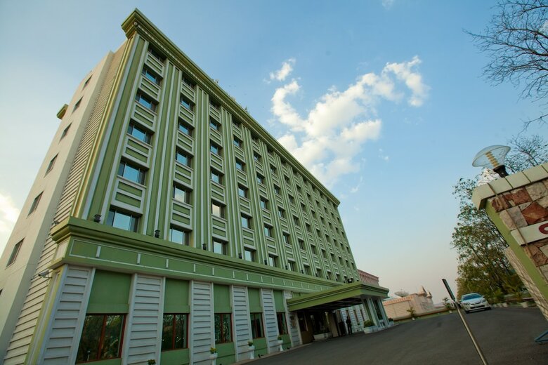 Hotel Tara