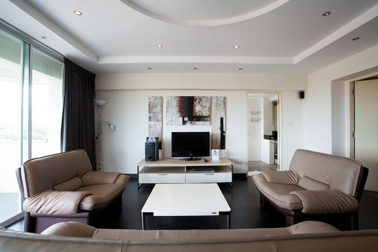 Apartamentos Galare Thong Tower