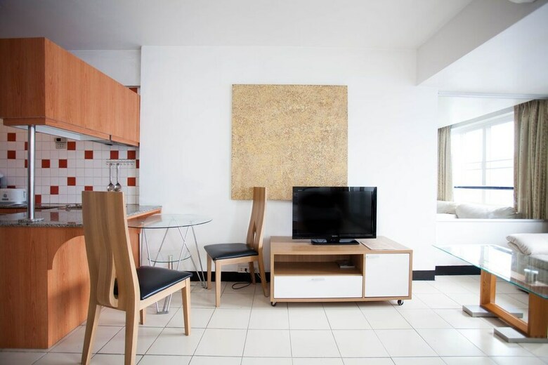 Apartamentos Galare Thong Tower