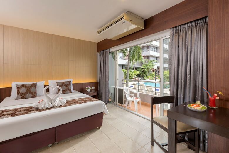 Hotel The Holiday Resort Pattaya