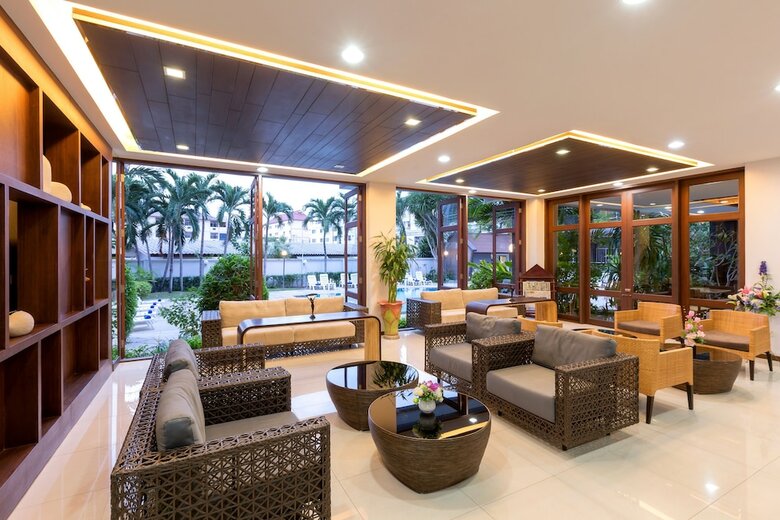Hotel The Holiday Resort Pattaya