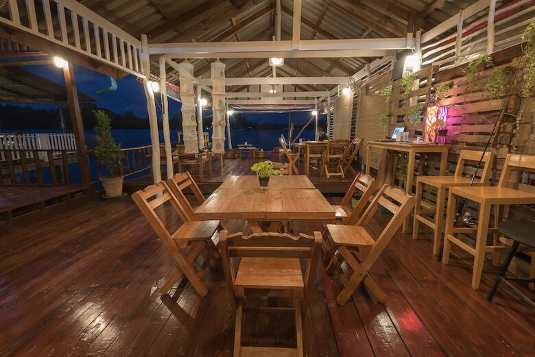 Hostal Sincere Guest House & Restaurant