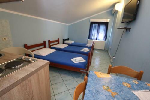 Apartments Kne?evi?