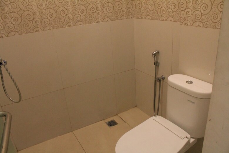 Hotel Zen Rooms Kalimas Kh Mas Mansyur