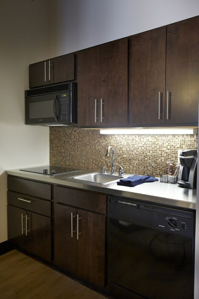 Hotel The Brewhouse Inn & Suites