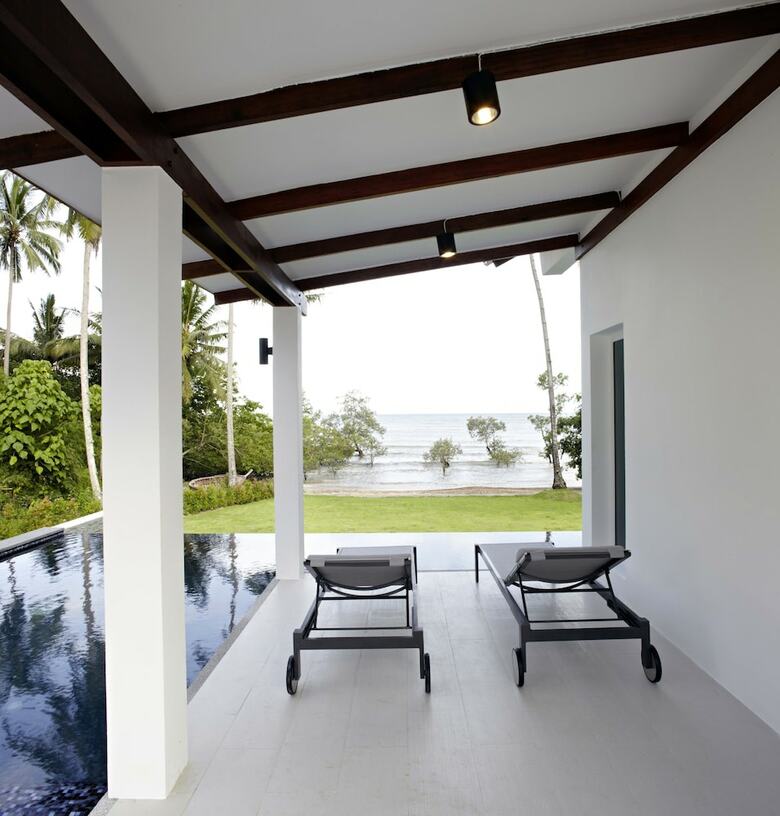 Villa The Beach House
