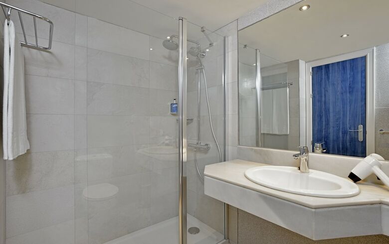 Hotel Sol House The Studio Calvi� Beach