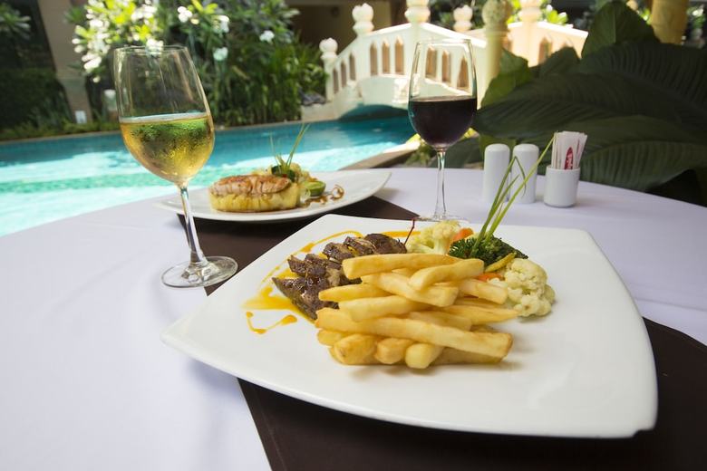 Hotel Shanaya Beach Resort & Spa Phuket