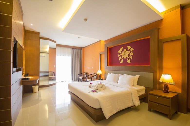 Hotel Shanaya Beach Resort & Spa Phuket
