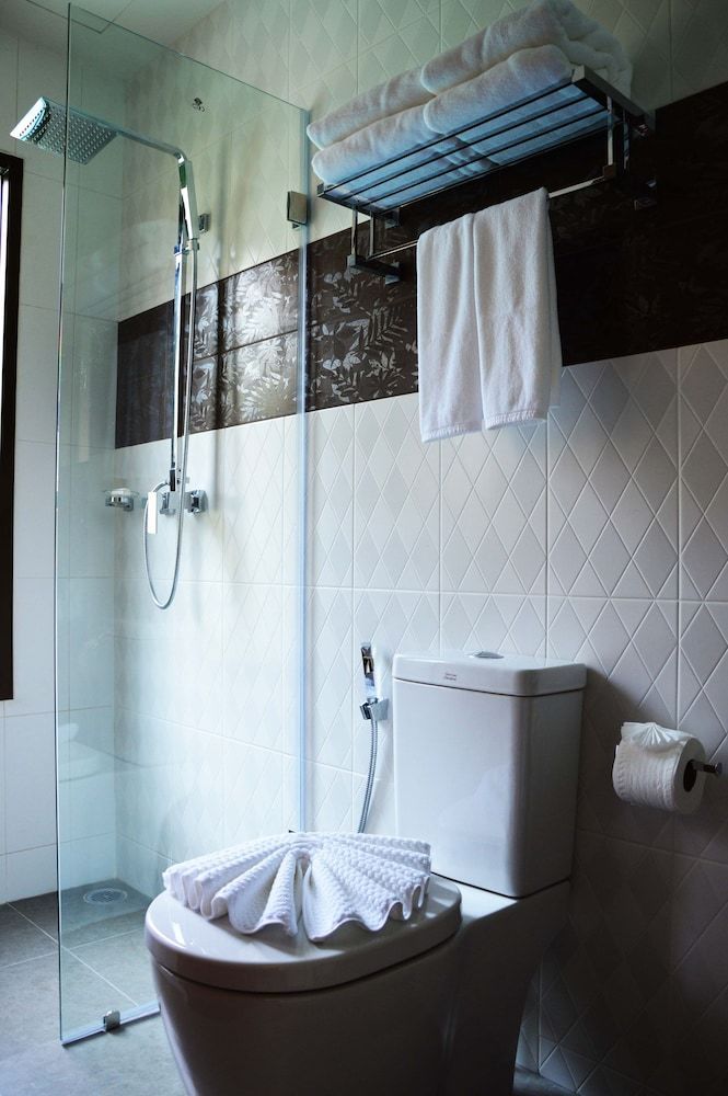 Hotel Shanaya Beach Resort & Spa Phuket