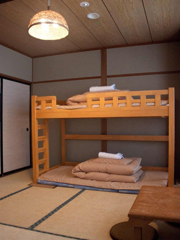 Hostal J-hoppers Hida Takayama Guesthouse