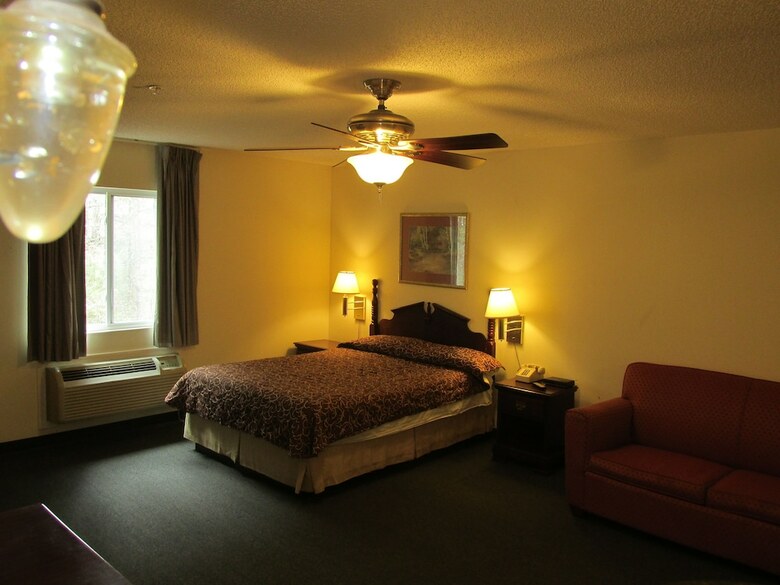 Motel High Falls Hide-a-way Lodging