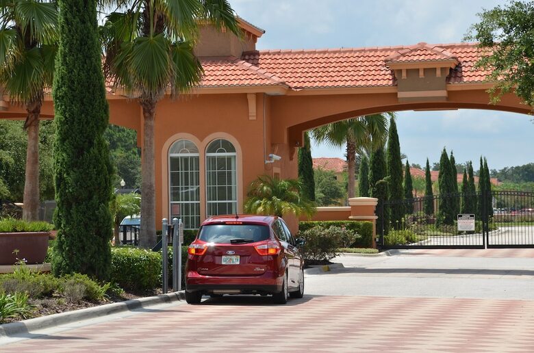 Bella Vida Resort By Fidelity Vacation Homes