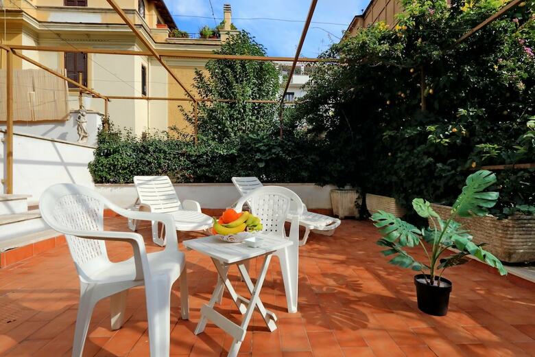 Hotel I Pini Di Roma - Rooms & Suites