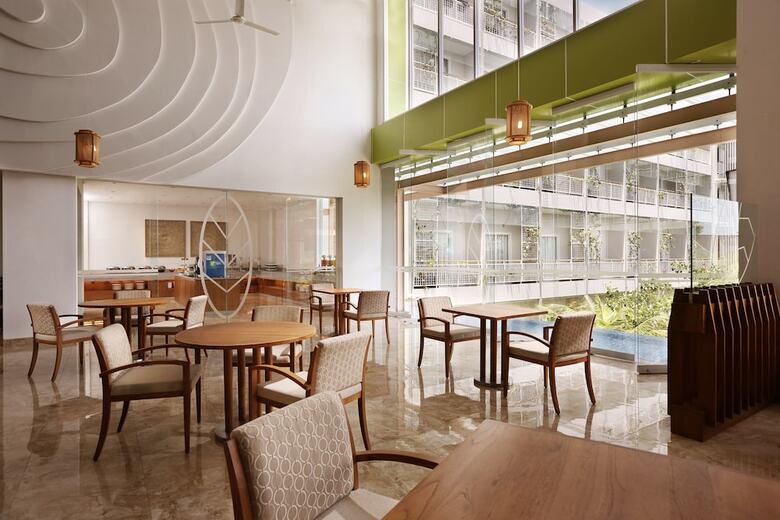 Hotel Holiday Inn Express Bali Raya Kuta