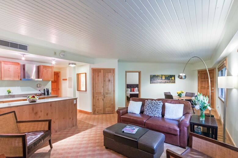 Apartamento Ice House Suites And Condominiums