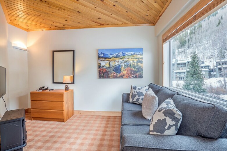 Apartamento Ice House Suites And Condominiums