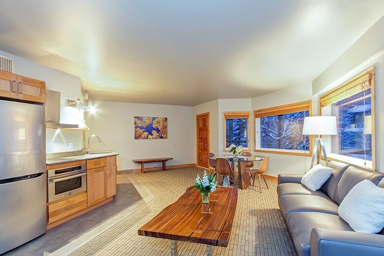 Apartamento Ice House Suites And Condominiums