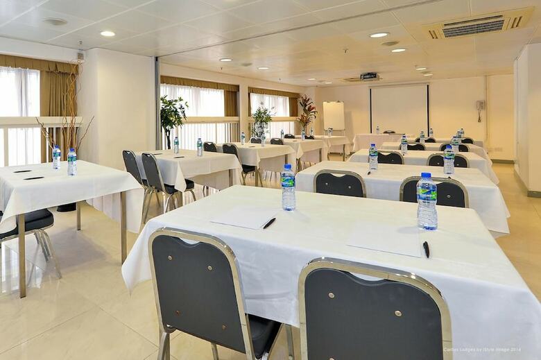 Hotel Caritas Oswald Cheung International House