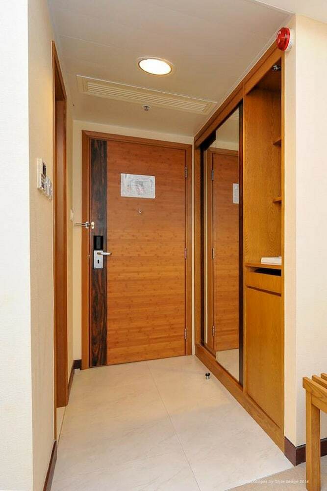 Hotel Caritas Oswald Cheung International House