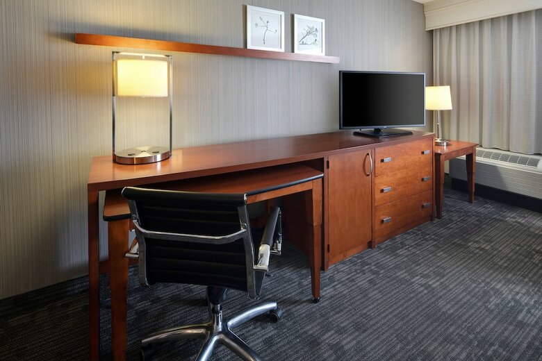 Hotel Courtyard By Marriott Cleveland Beachwood