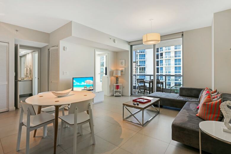 Apartamentos Monte Carlo By Miami Vacations