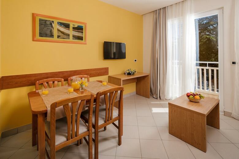 Aparthotel Apartments Sol Katoro For Plava Laguna