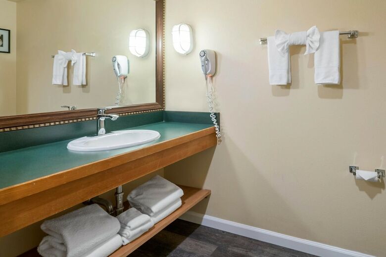 Inn At Port Gardner, Ascend Hotel Collection