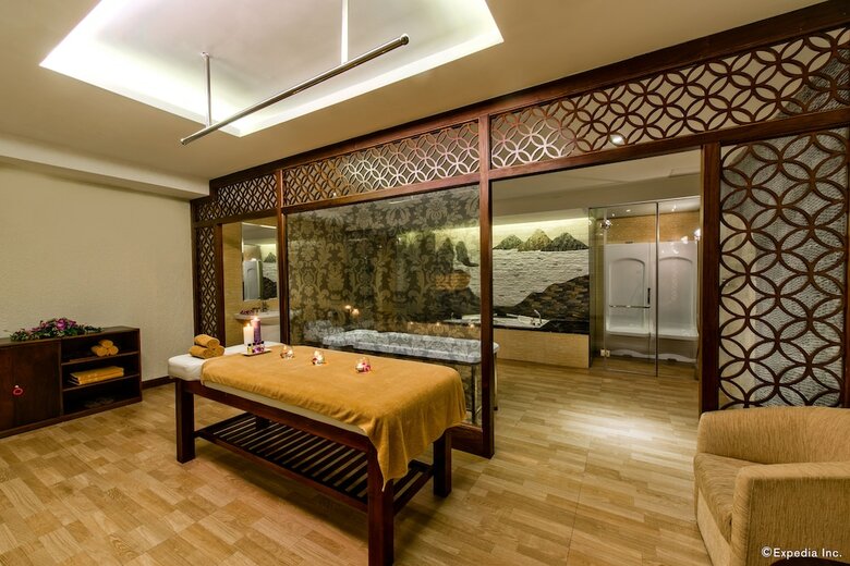 Muong Thanh Luxury Quang Ninh Hotel