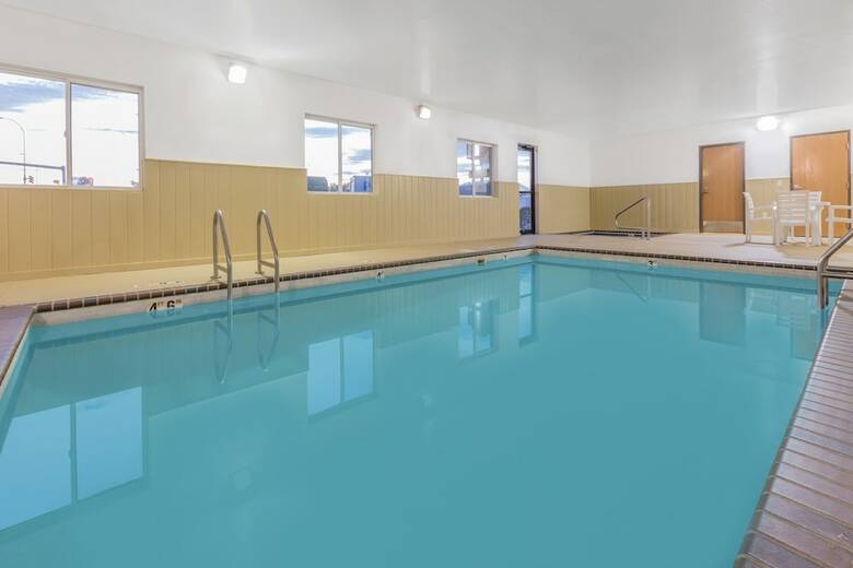 Hotel Super 8 By Wyndham Sioux Falls