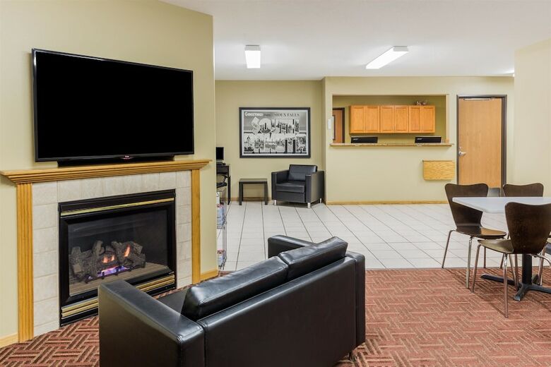 Hotel Super 8 By Wyndham Sioux Falls