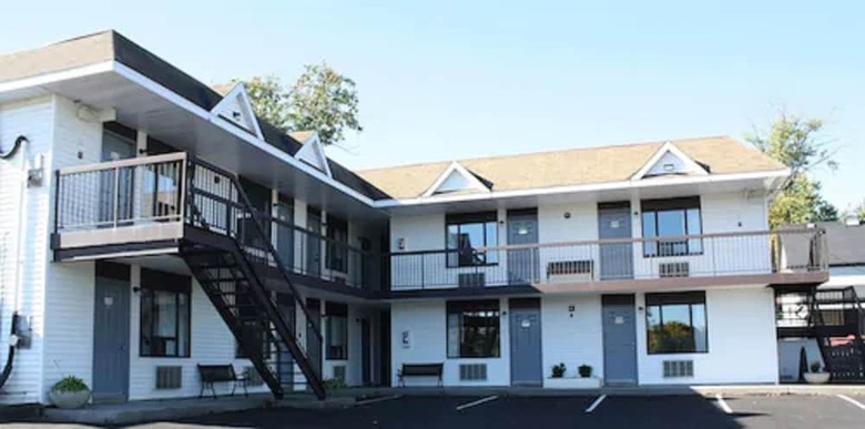 Motel The Crystal Inn On The Parkway
