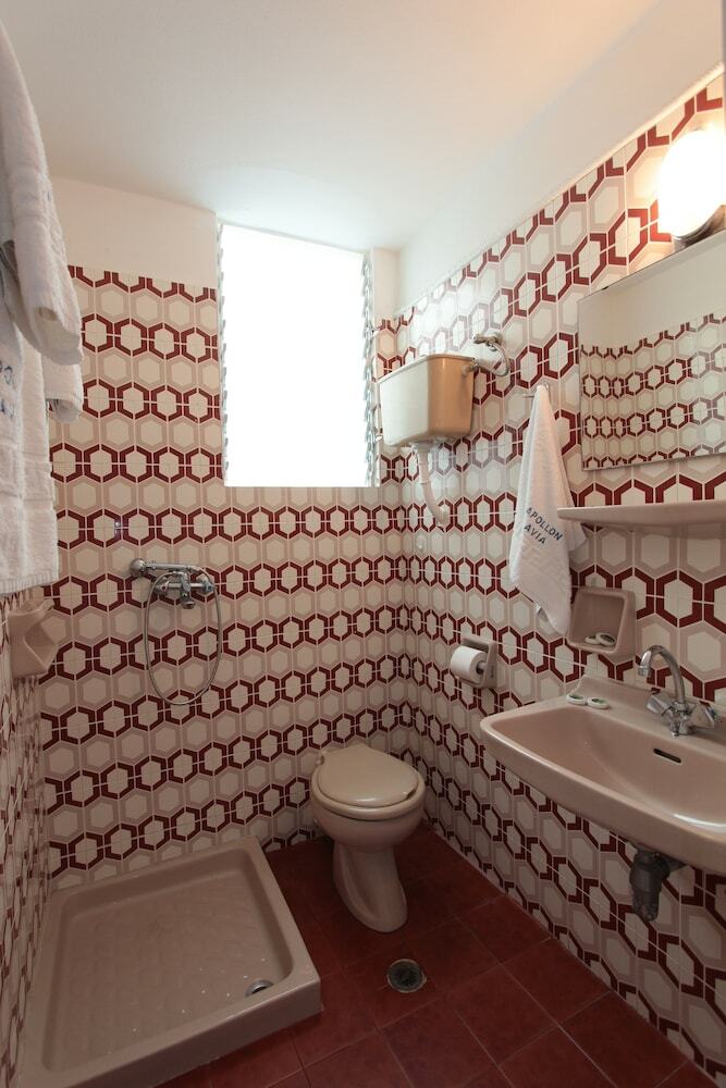 Apollon Apartments
