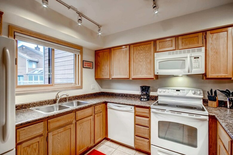 Winterpoint Townhomes By Ski Country Resorts
