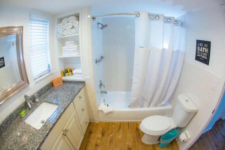 Motel St Pete Beach Suites