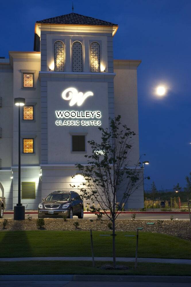 Hotel Woolley's Classic Suites