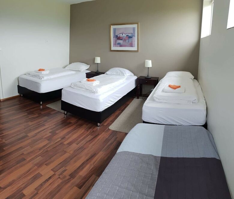 Hotel Guesthouse Hv�t�