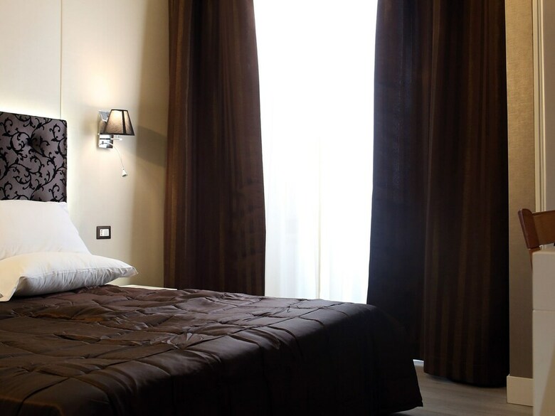 Piccolo Piazza Di Spagna Suites