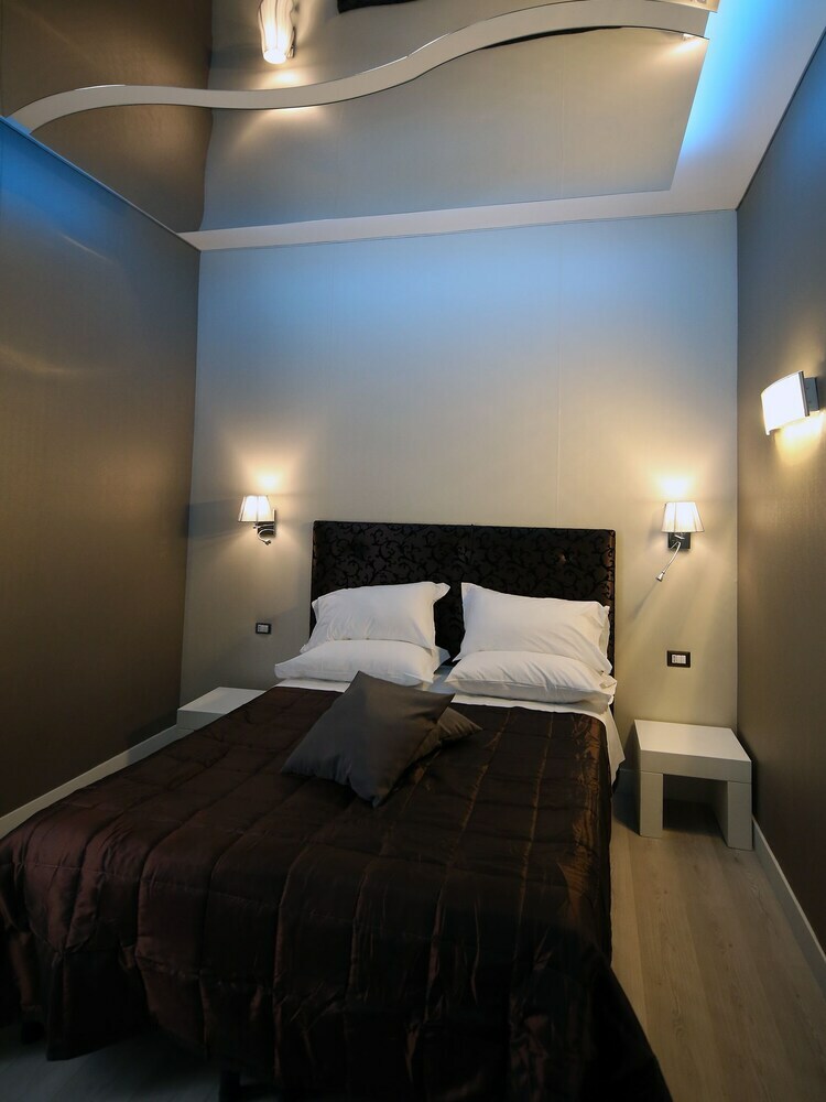 Piccolo Piazza Di Spagna Suites