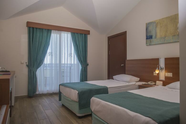 Hotel Queen's Park Le Jardin - All Inclusive