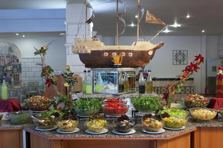 Hotel Queen's Park Le Jardin - All Inclusive