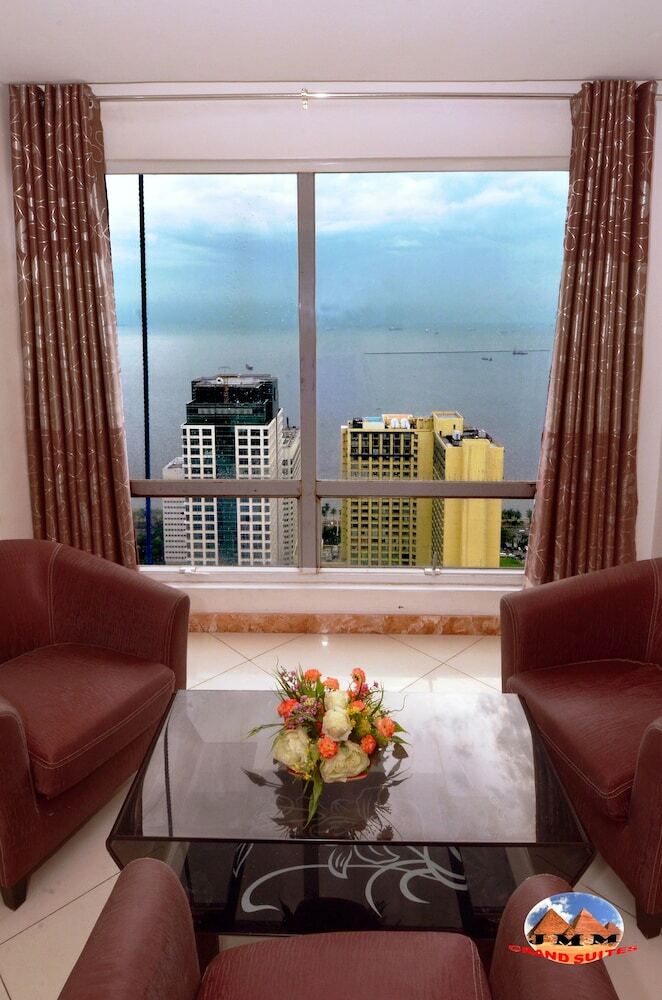 Jmm Grand Suites